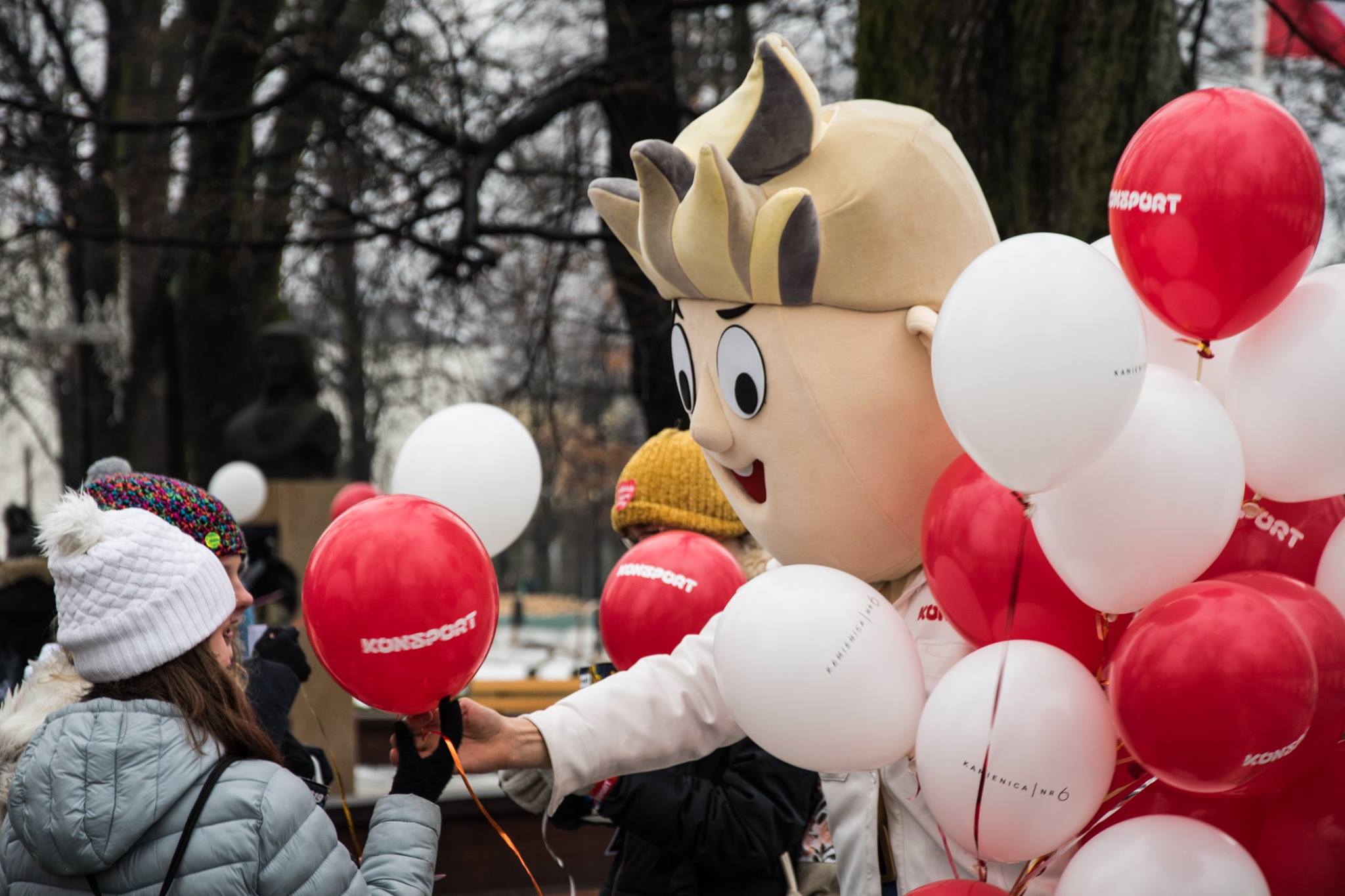 W 30 dni własne maskotki stroje reklamowe na zamówienie. Chłopiec